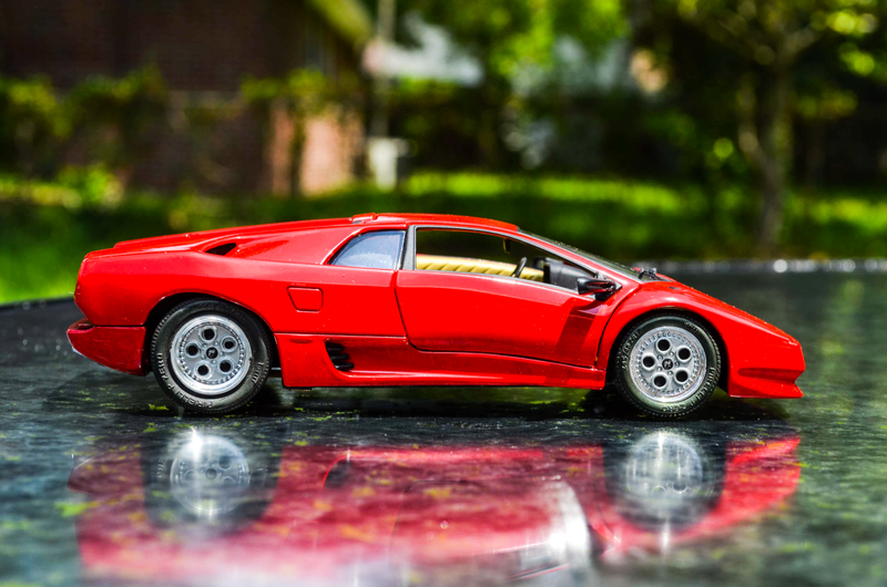 Illustration for article titled Car Week: The '90s - Diablo Rosso Edition